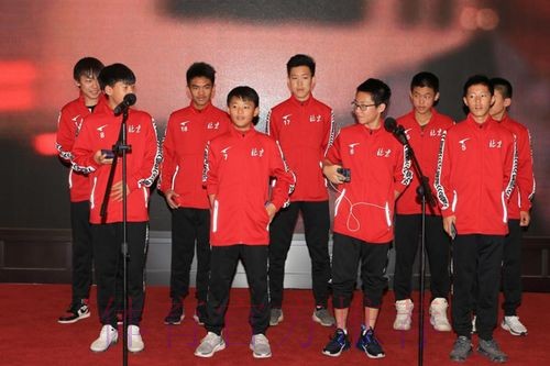 民族才艺亮相青运会大连赛区联欢会 180人大联欢尽显青春活力 民族才艺亮相青运会大连赛区联欢会 180人大联欢尽显青春活力